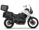 Kompletní sada bočních adventure brašen SHAD TERRA TR40 a  černého hliníkového 55L topcase, včetně m SHAD TRIUMPH Tiger 800