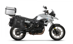 Kompletní sada bočních adventure brašen SHAD TERRA TR40 a hliníkového 48L topcase, včetně montážní s SHAD BMW F 650 GS / F 700 GS/ F 800 GS (2008 - 2018)